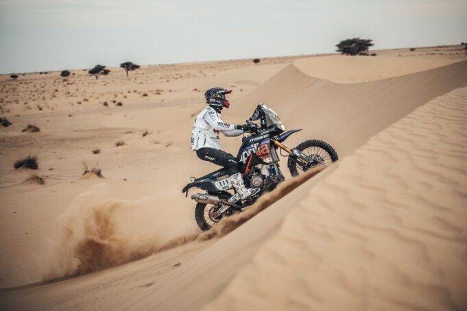 Duet Asal Italia Jacopo Cerutti dan Aprilia Tuareg Raih Kemenangan di Africa Eco Race 2024
