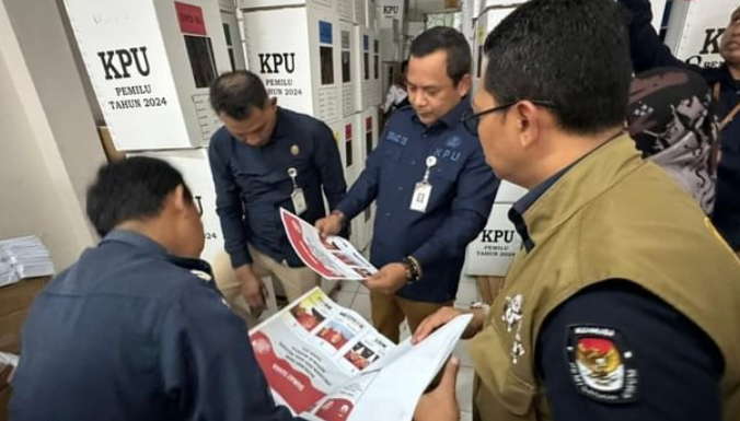 Waduh, 16 Ribuan Kertas Suara Rusak Ditemukan di Tangsel