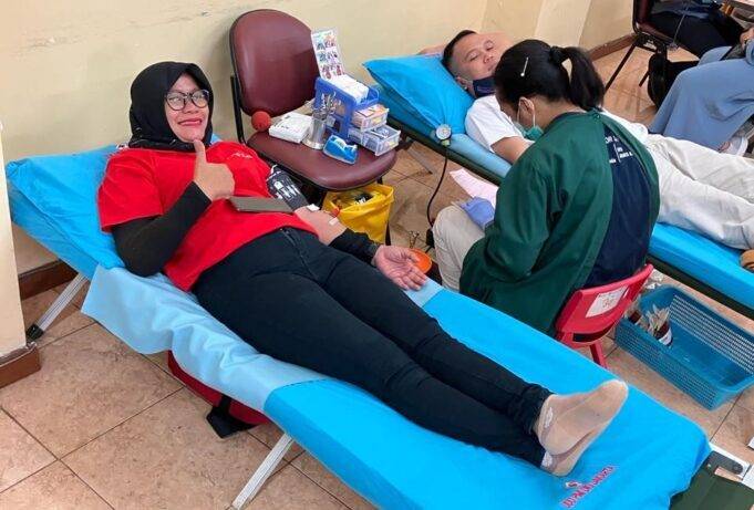 Yayasan ’98 Peduli Gelar Kegiatan Donor Darah untuk Mengingatkan Para Aktivis ’98 Tak Melupakan Perjuangan Kemanusiaan