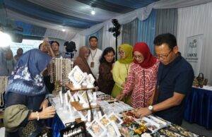 PLN UID Jakarta Raya Gelar Bazar Murah, Cukup Transaksi Pakai PLN Mobile, Ribuan Pelanggan Dapat Sembako
