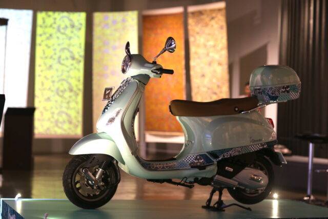 Vespa Batik di Museum Batik Indonesia (Piaggio Indonesia)