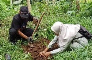 Hutan Seluas Negara Swiss Hilang, Cisadane Resik Gelar Sabtu Menanam Berbagai Bibit Pohon