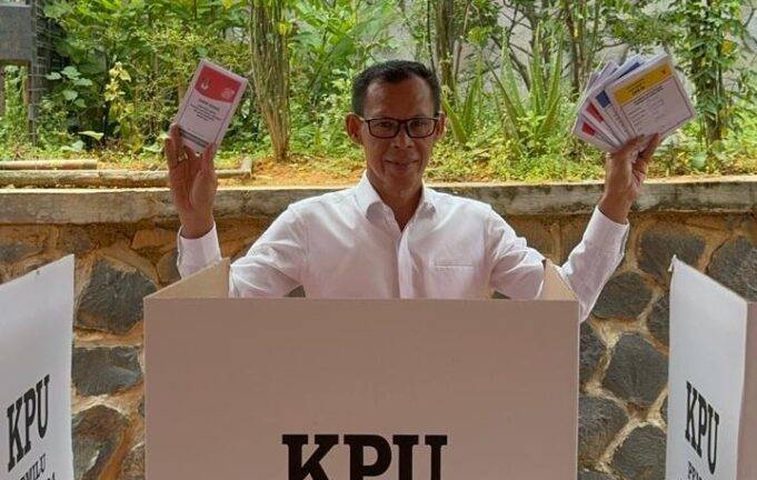 Jaro Ade Makin Tak Terkejar, Elektabilitas Tembus 50 Persen Versi Indikator Politik Indonesia
