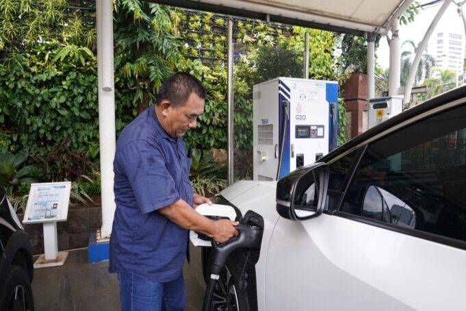 Jakarta Tersedia 84 Unit SPKLU dan 41 Unit SPBKLU, Bisa Dorong Masyarakat Beralih ke Kendaraan Listrik PLN Unit Induk Distribusi (UID) Jakarta Raya (dokumen istimewa)