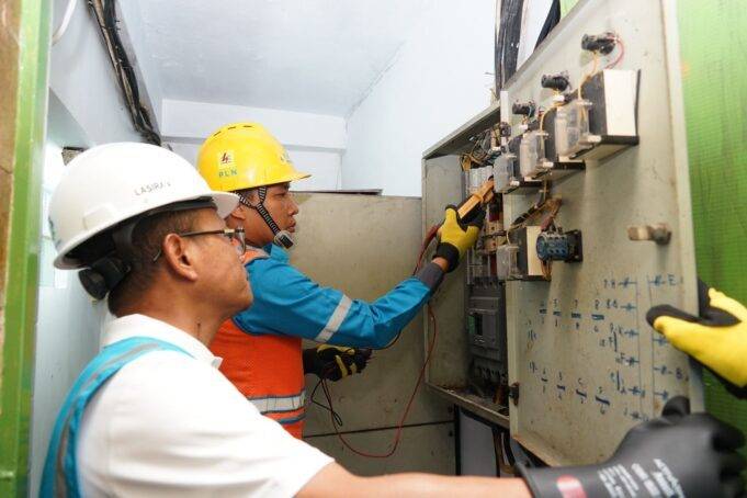 Pasokan Listrik Idul Fitri Jakarta Aman, PLN Inspeksi 519 Masjid PLN