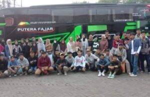 Surat Edaran Pj Gubernur Jabar Usai Kecelakaan Bus SMK Lingga Kencana: Study Tour Tidak ke Luar Kota Rombongan siswa SMK Lingga Kencana yang mengalami kecelakaan di Ciater, Kabupaten Subang, Jawa Barat, pada Sabtu (11/5/2024). (Twitter)