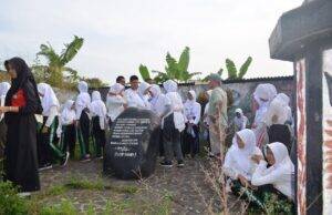 Aktivis Lingkungan Kabupaten Bogor Ramaikan Hari Lahir Pancasila dan Hari Jadi Bogor Ke-542 Pejuang Waktu dan Paskibra Kecamatan Cijeruk menggelar kegiatan Cisadane Resik Vol. 18 di Tugu Maseng, Kabupaten Bogor. Acara yang diikuti oleh 80 peserta. (dokumen Cisadane Resik)