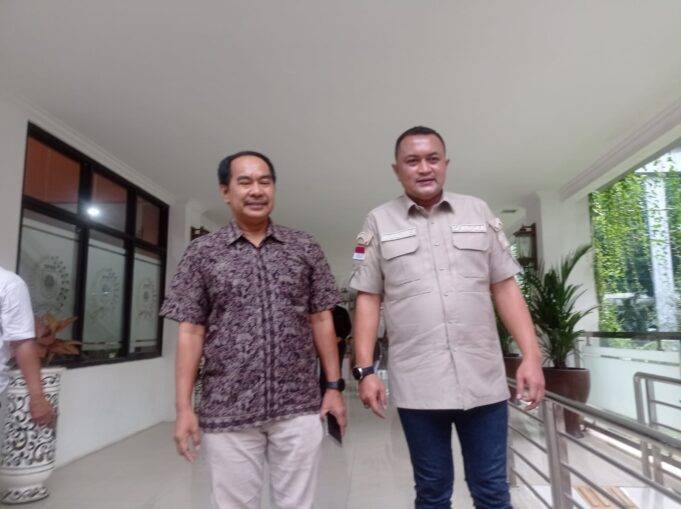 Partai Golkar Terpecah Jelang Pilbup Bogor 2024, Ketua DPD Tak Akui Sulhajji Jompa Sulhajji Jompa menemui Ketua DPRD Kabupaten Bogor, Rudy Susmanto, di kantornya (dokumen istimewa)