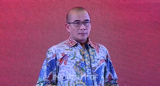 Hasyim Asy’ari Bisa Kena Sanksi Kebiri, Paksa Hubungan Badan dengan CAT Hasyim Asy'ari dipecat dari posisi Ketua KPU. (YouTube)