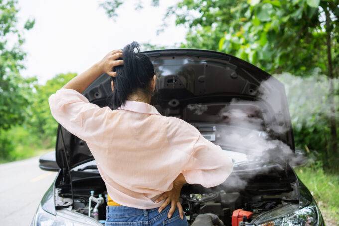Cara Mencegah Mobil Terbakar Akibat Korsleting Listrik Ilustrasi (Roojai)