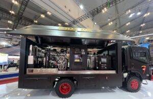 GIIAS 2024: Kolaborasi Isuzu dan Brimob Hadirkan Inovasi Kendaraan Water Treatment Isuzu ELF NPS 4X4 kolaborasi dengan Brimob. (Astra)