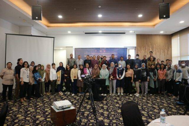 Jurnalis Indonesia Peduli (JIP) menggelar pelatihan Bimbingan Teknis Pengelolaan Pelaporan dan Jurnalistik kepada puluhan pegawai di lingkungan Deputi Bidang Sumber Daya dan Kelembagaan, Kementerian Pariwisata dan Ekonomi Kreatif (Kemenparekraf) Republik Indonesia, di Grand Mercure Harmoni, Jalan Hayam Wuruk, Gambir, Jakarta Pusat pada Kamis (4/7/2024). (JIP)