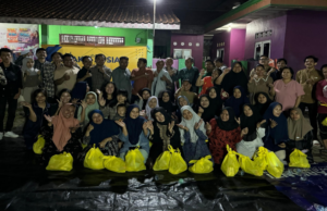 DPD Pemuda Kiara Gandeng Yayasan Ibnu Sina dan LBH Lingkar Hukum Beri Bantuan untuk SMP hingga SMK Keluarga Duafa dan Anak Yatim Piatu DPD Pemuda Kiara gandeng Yayasan Ibu Sina dan LBH Lingkar Hukum untuk memberi beasiswa dan bantuan hukum gratis kepada SMP hingga SMK keluarga duafa.