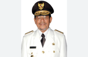 Real Kakek Sugiono Versi Indonesia, Eks Gubernur Maluku Utara Doyan Ngamar Bareng Wanita hingga Habiskan Rp3 M Eks Gubernur Maluku Utara Abdul Gani Kasuba. (Wikipedia)