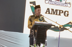 NasDem Janji Tak Akan Tinggalkan Jaro Ade Jaro Ade di acara Rapat Akbar Relawan di Stadion Pakansari, Cibinong, Kabupaten Bogor.