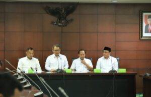 Kemenag Terapkan Transformasi Digital di MTQN ke-30 2024 di Kalimantan Timur Kepala Biro Humas Data dan Informasi (HDI) Setjen Kemenag, Akhmad Fauzin, Staf Khusus Menteri Agama bidang Komunikasi dan Media, Wibowo Prasetyo; Juru Bicara Menteri Agama, Sunanto; Direktur Penerangan Agama Islam, Ahmad Zayadi. (HDI Kemenag)