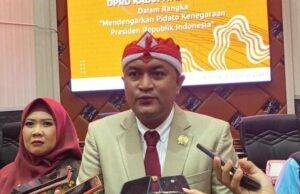 Pada Rapat Paripurna Istimewa dalam Rangka HUT RI Ke-79, Ketua DPRD Rudy Susmanto Minta Maaf, Ada Apa Ya?