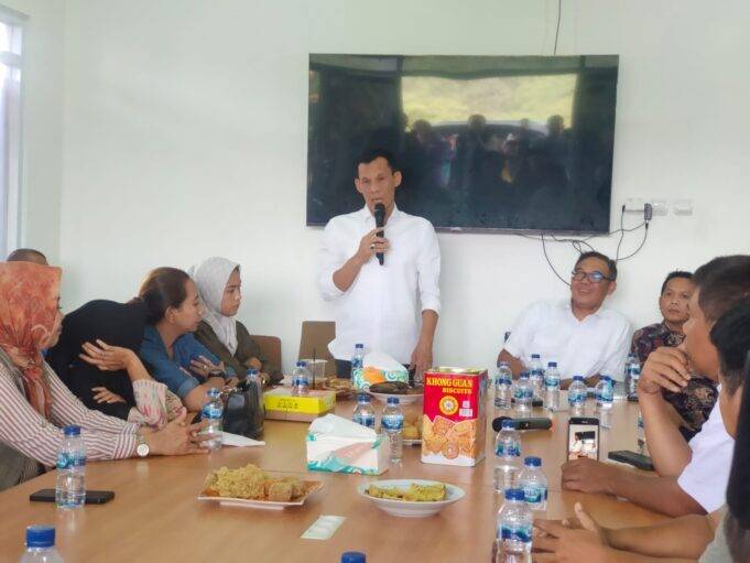 Setia Selama 10 Tahun, Relawan Sahaja Buat Jaro Ade Bangga