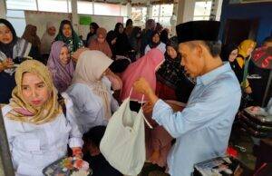 Sapa Warga Kemang, Paslon Rudy – Jaro Ade Siap Atasi Problem Sampah dan Pengangguran