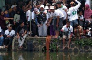 Cabup Bogor Rudy Susmanto Mancing bersama Warga di Desa Pasir Jambu, Vio: Insyallah Menang 80 Persen