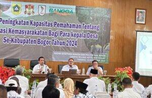 Oteu Herdiansyah Mengapersiasi Kegiatan Bimtek Kesbangpol Kabupaten Bogor Bagi Kepala Desa