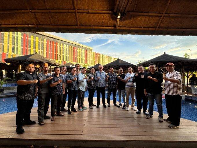 Dewan RI Achmad Ru’yat Jalin Silahturahmi Dengan Wartawan Bogor Raya