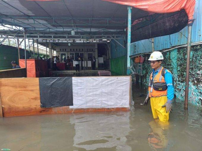 Siaga Banjir, PLN Bagikan Tips Aman Gunakan Listrik