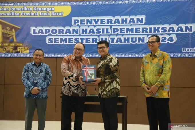 Laporan Pemeriksaan Semester II Tahun 2024 Telah Selesai, Ketua DPRD Kabupaten Bogor Sastra Winara Beri Apresiasi Kinerja BPK RI