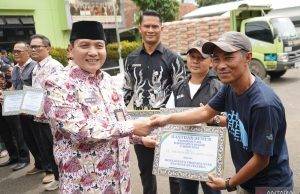 Realisasikan Program TJSL, Pj. Bupati Bogor Serahkan Bantuan Untuk Sarana Keagamaan, Pendidikan Dan Wisata