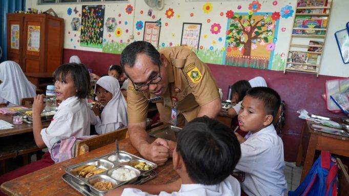 Pemkab Bogor Gelar Program Makan Bergizi Gratis di SDN Pajeleran 01 Cibinong