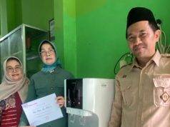 Yayasan 98 Peduli dan Coway Sediakan Akses Air Bersih untuk Sekolah dan Pesantren Ketua Yayasan 98 Peduli, Detti Artsanti, menyoroti bahwa masih banyak sekolah dan pesantren yang mengalami kendala dalam memperoleh air bersih. (Yayasan 98 Peduli)