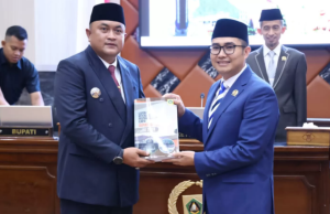 Gelar Rapat Paripurna Penyampaian LKPJ Bupati Bogor 2024, Ketua DPRD Kabupaten Bogor Sastra Winara Beri Apresiasi