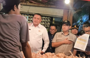 Membantu Masyarakat untuk Memenuhi Kebutuhan Pokok, Ketua DPRD Kabupaten Bogor Sastra Winara Dukung Operasi Pasar Pangan Murah