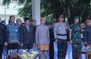 Upacara Hardiknas, “Pendidikan Adalah Proses Membangun Karakter, Akhlak Mulia Dan Peradaban Bangsa”