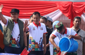 Peringati HJB Ke-543 Ketua DPRD Kabupaten Bogor Ikut Tebar 543 Benih Ikan di Situ Plaza