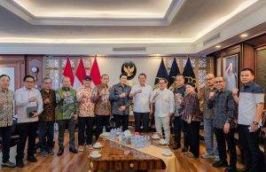 Bertemu Menkum dan Kapuspen TNI: Presiden Titip Pesan PWI Harus Solid dan Bersatu
