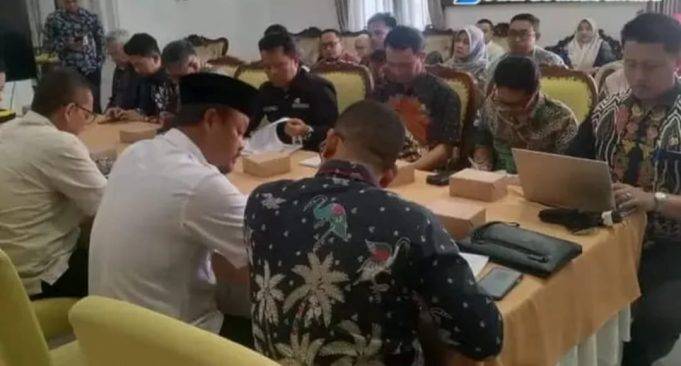 Pansus DPRD Kabupaten Sukabumi Bersama Mitra Strategis Gelar Raker RPJMD Tahun 2025-2029