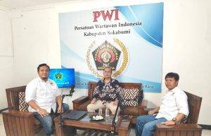 PWI Kabupaten Sukabumi dan Widal Creatif Media, Luncurkan Syuting Perdana Podcast “Klarifikasi”, Hadirkan Tokoh dan Pakar