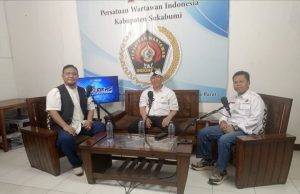Bangun Sinergitas, PWI Kabupaten Sukabumi gandeng Widal TV dan Lucky Kamera gelar podcast bertajuk “Ruang Bicara, di Mana Fakta Tidak Bisa Ditutupi”