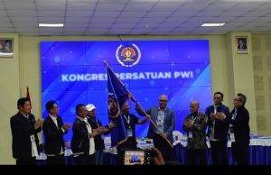 Kalahkan HCB di Kongres Persatuan, Akhmad Munir Resmi Jadi Ketua Umum PWI Pusat