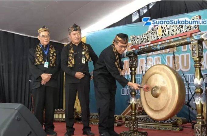 Sekda Sukabumi Tegaskan Pentingnya Bahasa Daerah Harus Dijaga dan Diajarkan Kepada Generasi Muda Melalui Festival Tunas Bahasa Ibu