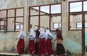 Ruang Kelas Belajar Siswa Cilimus Jampang Tengah Ambruk, Kegiatan Belajar Mengajar Terganggu