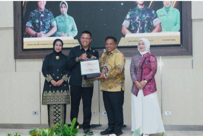 Budi Azhar Ketua DPRD Kabupaten Sukabumi, Mendukung Penuh Sinergitas Komando Distrik Militer (KODIM 0622) Bersama Pemerintah Daerah Menjaga Stabilitas Daerah