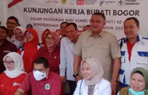 Hadirkan Pelayanan Masyarakat Keliling, Bupati Bogor Rudy Susmanto Sambangi Warga Kecamatan Cibungbulang