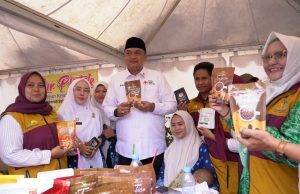 Kunjungi Kecamatan Sukamakmur, Bupati Bogor Rudy Susmanto Gelar Program Nikah Gratis