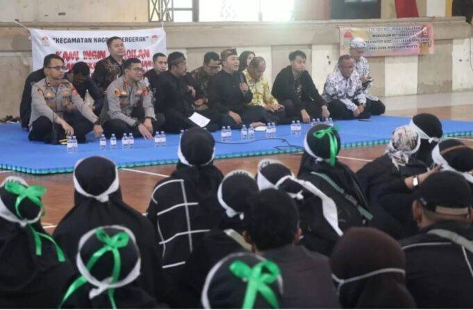 Terima Aspirasi Guru P3K Paruh Waktu, Bupati Sukabumi: Aspirasi Ini Akan Terus Diperjuangkan