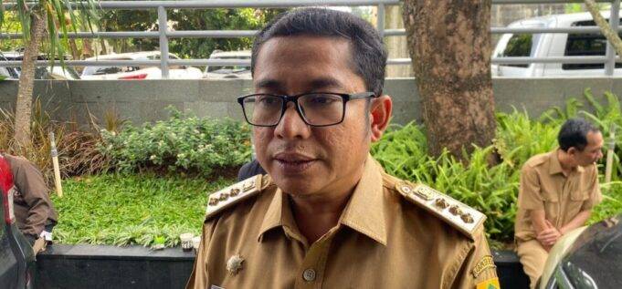 Pembangunan Gedung Tujuh Lantai Ditolak Warga Walau Sudah Berizin, Camat Gunung Putri Tak Berdaya ?