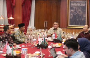 Fatwa MUI Haram Buang Sampah Sembarangan Dikukuhkan, Bupati Bogor Rudy Susmanto: Menjaga Kebersihan Lingkungan Bagian dari Tanggung Jawab Moral dan Keimanan