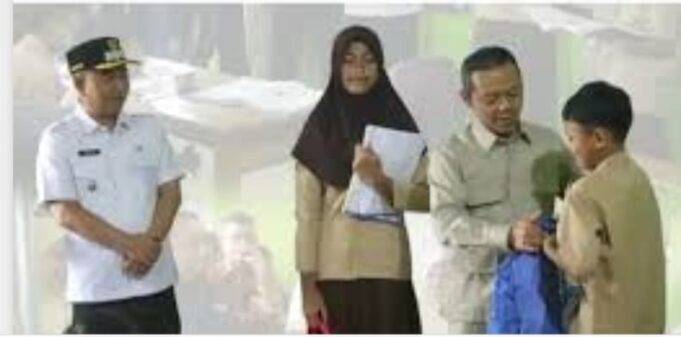 Wamendikdasmen Mengunjungi Sekolah di Cibadak, Kepala Disdik Kabupaten Sukabumi Menyambut Positif Kedatangannya