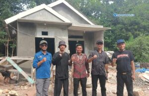Rumah Janda Tua Usia 60 Tahun Dapatkan Bedah Rumah Hasil Donatur Pengusaha Jampang dan Dinas Perkim Berikan Apresiasi